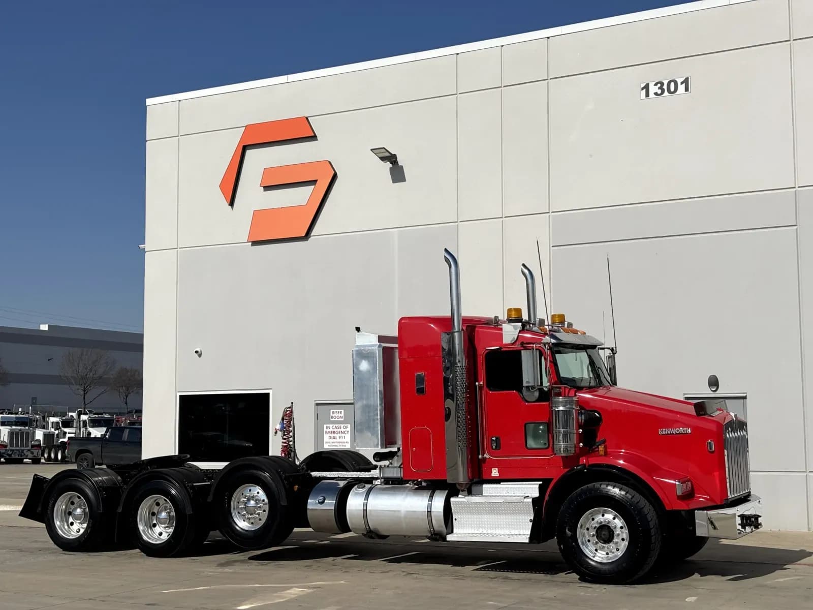 2016 Kenworth T800 - Sleeper