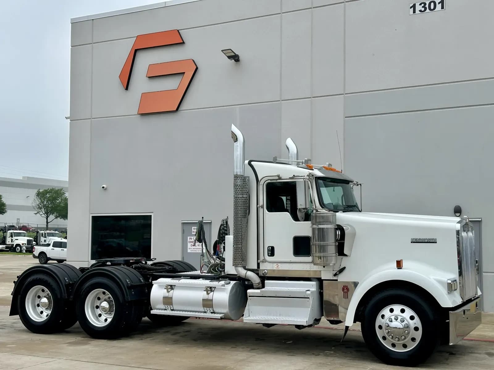 2023 Kenworth W900 - Day Cab