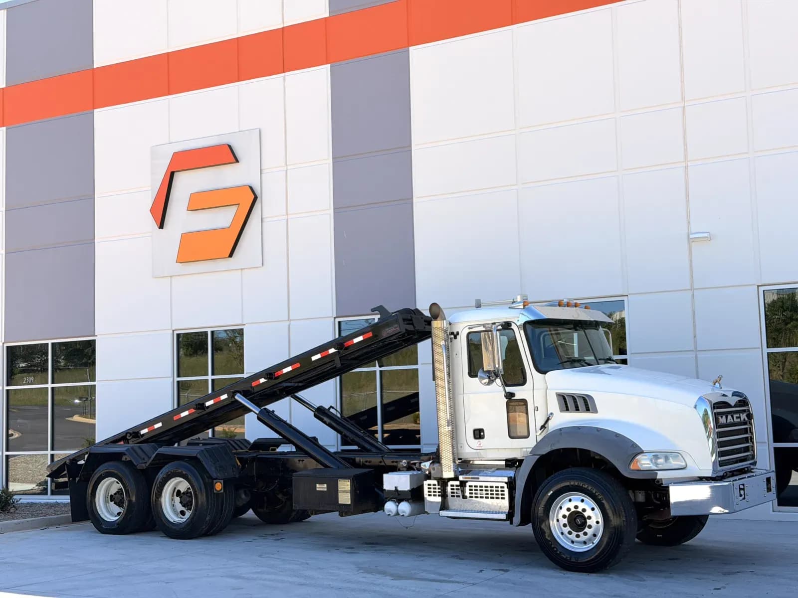 2019 Mack GRANITE - Garbage