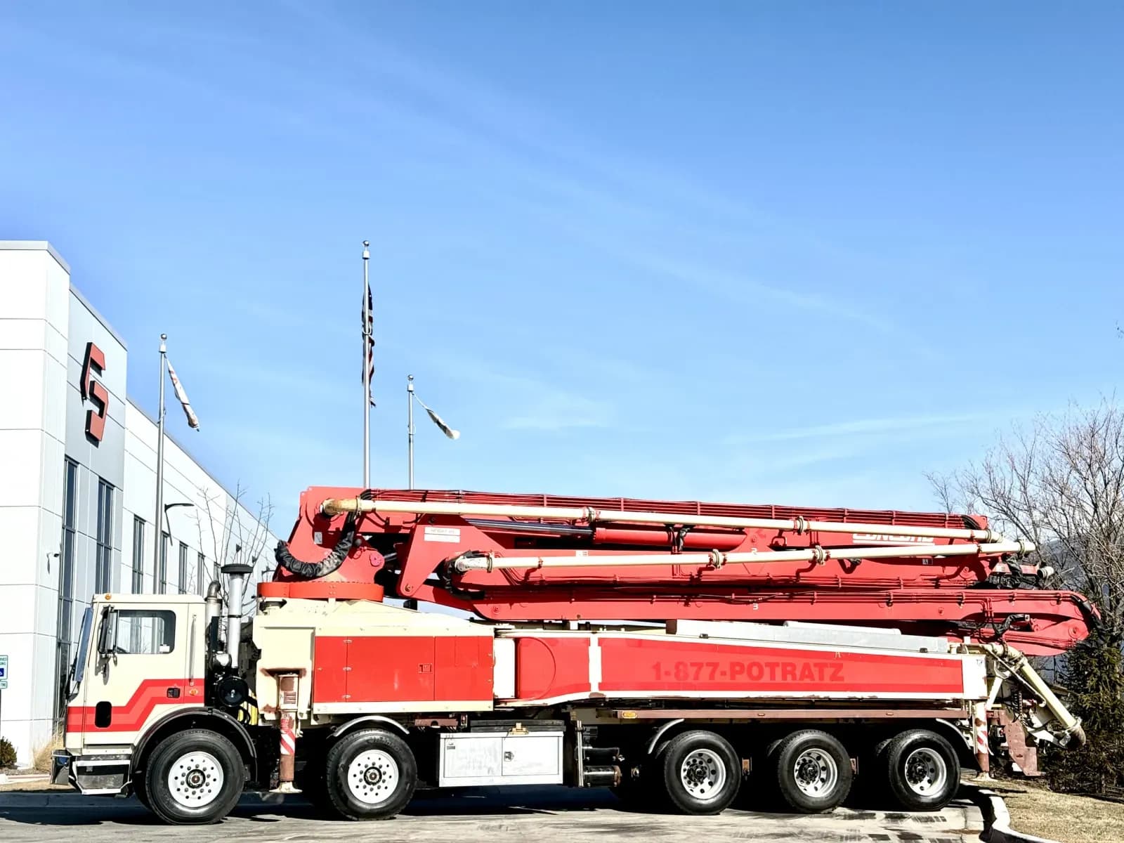 2007 Mack MR688S - Day Cab
