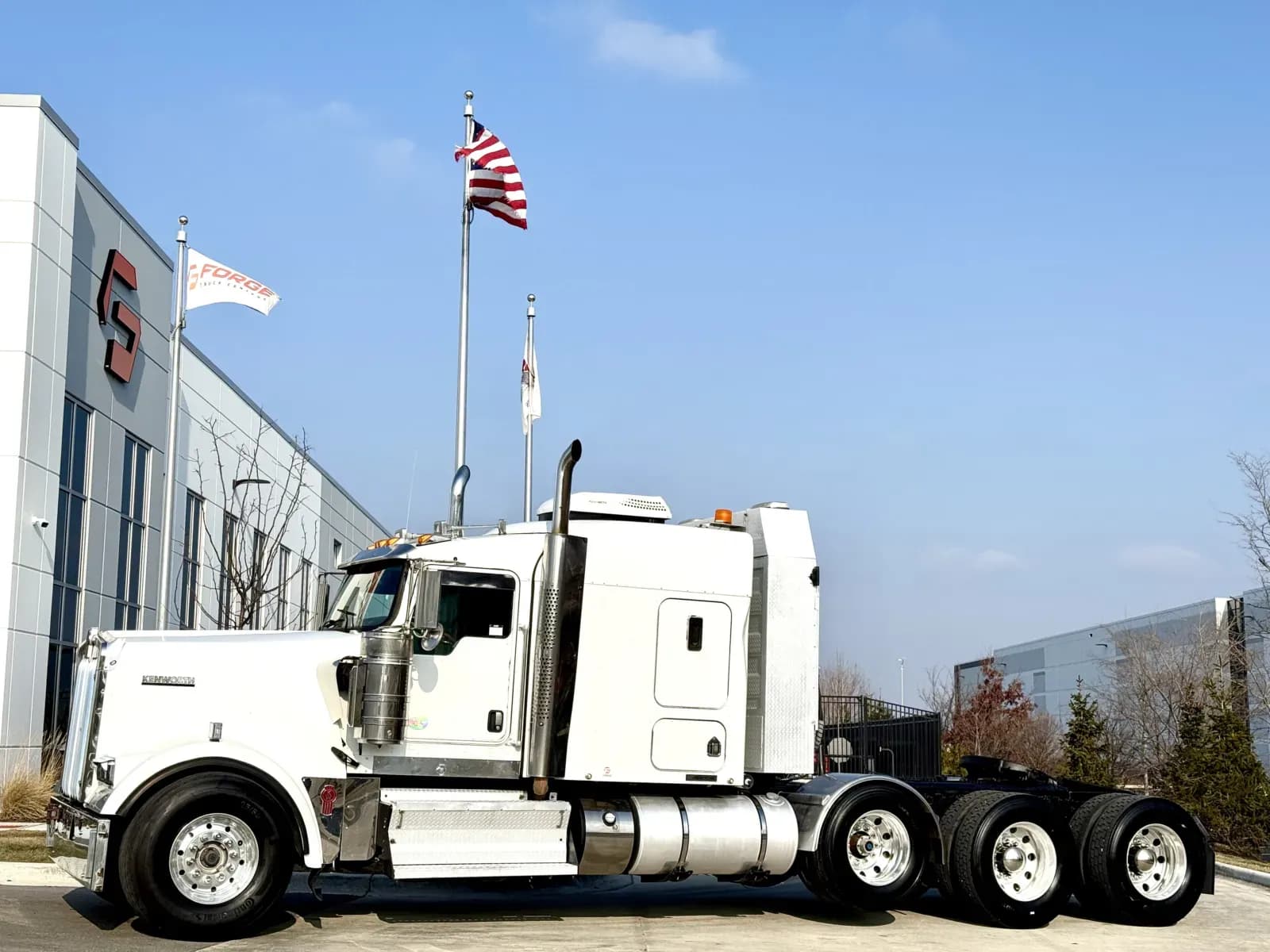 2011 Kenworth W900 - Sleeper
