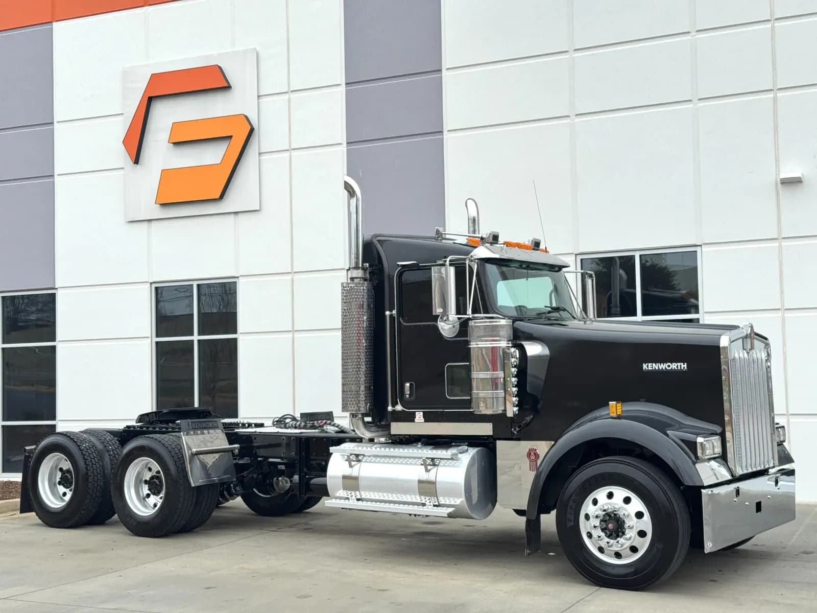 2023 Kenworth W900 - Sleeper