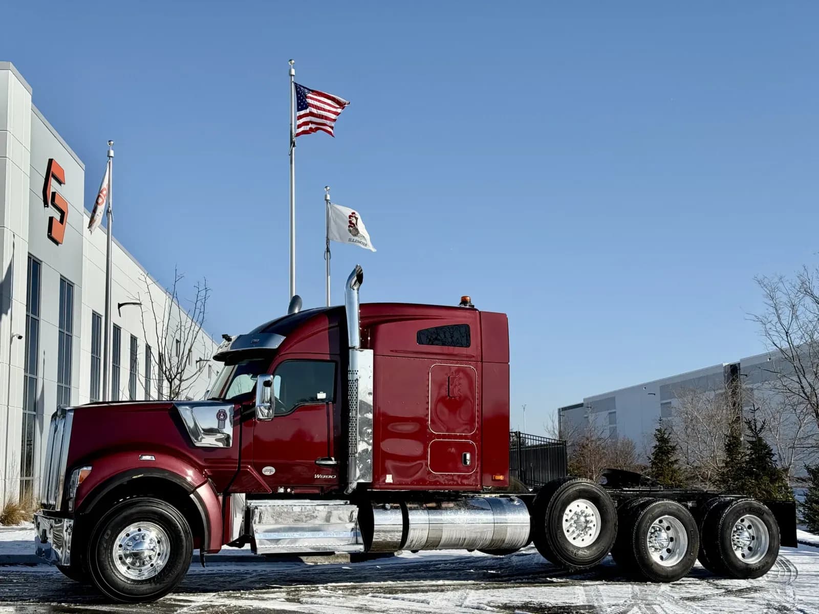 2024 Kenworth W990 - Sleeper