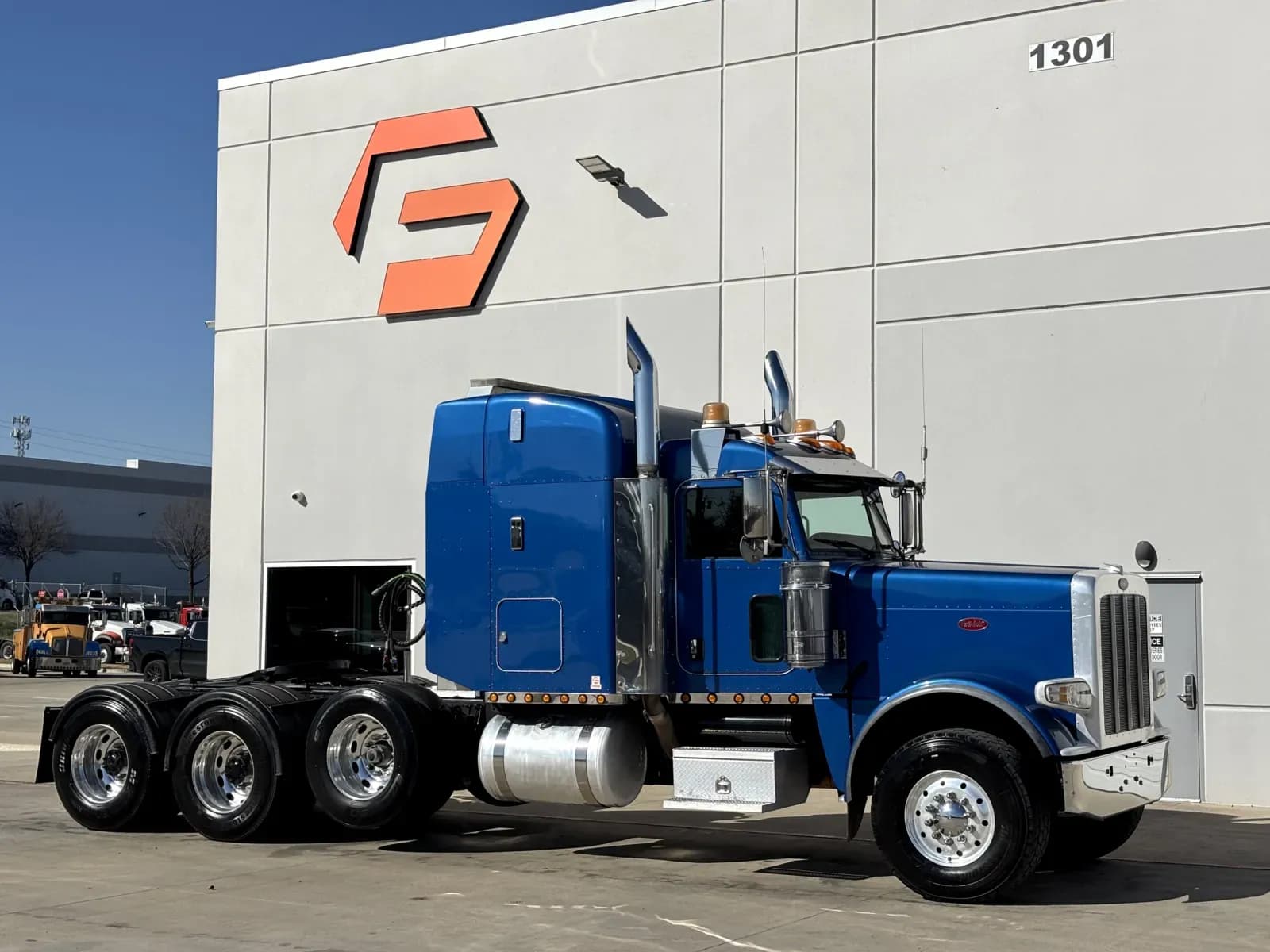 2018 Peterbilt 389 - Sleeper