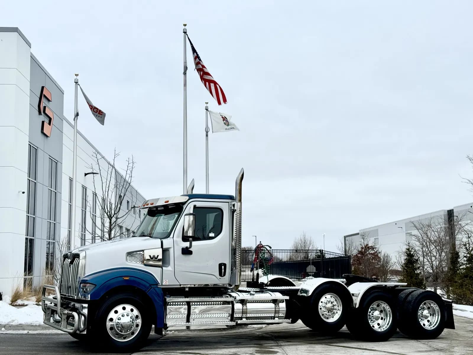 2024 Western Star 49X - Day Cab