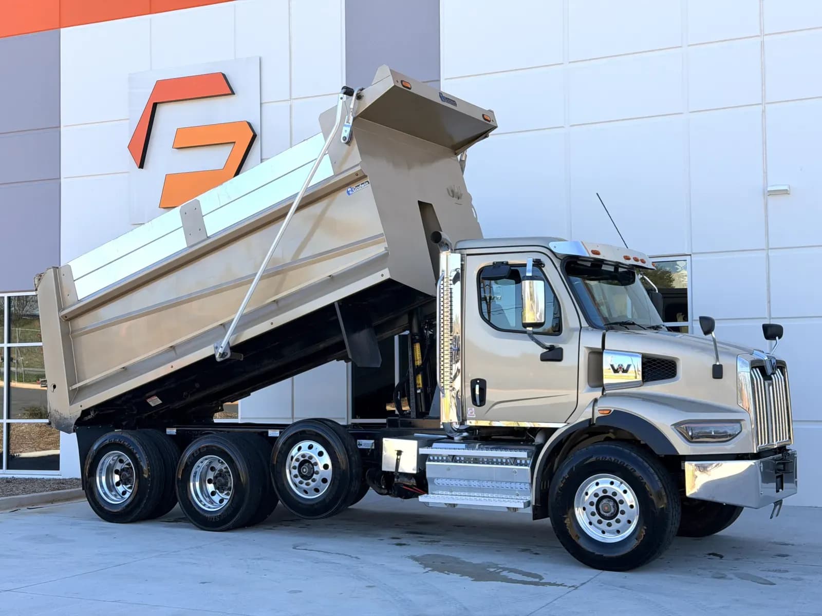 2024 Western Star 47X - Dump