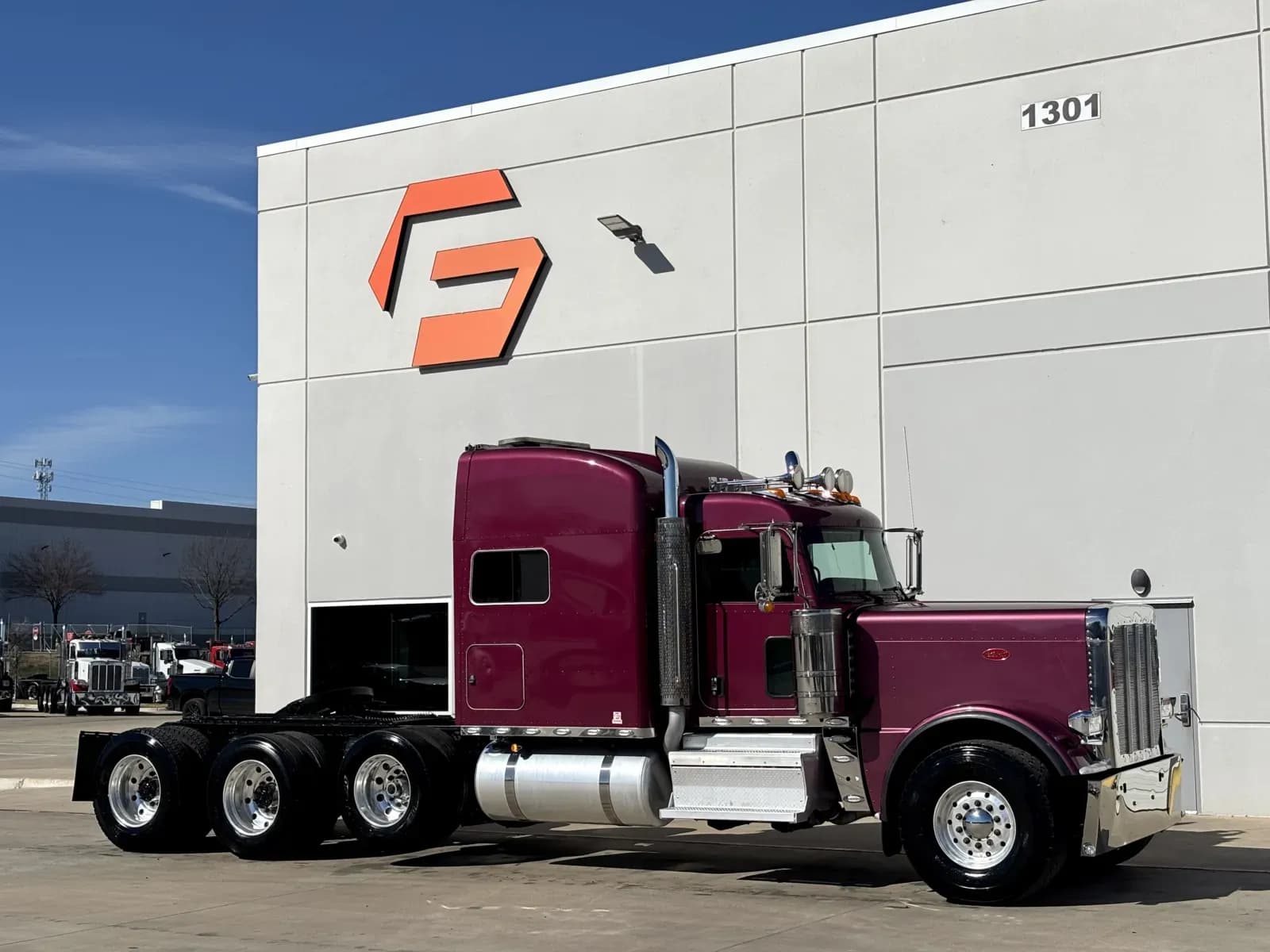 2024 Peterbilt 389 - Sleeper