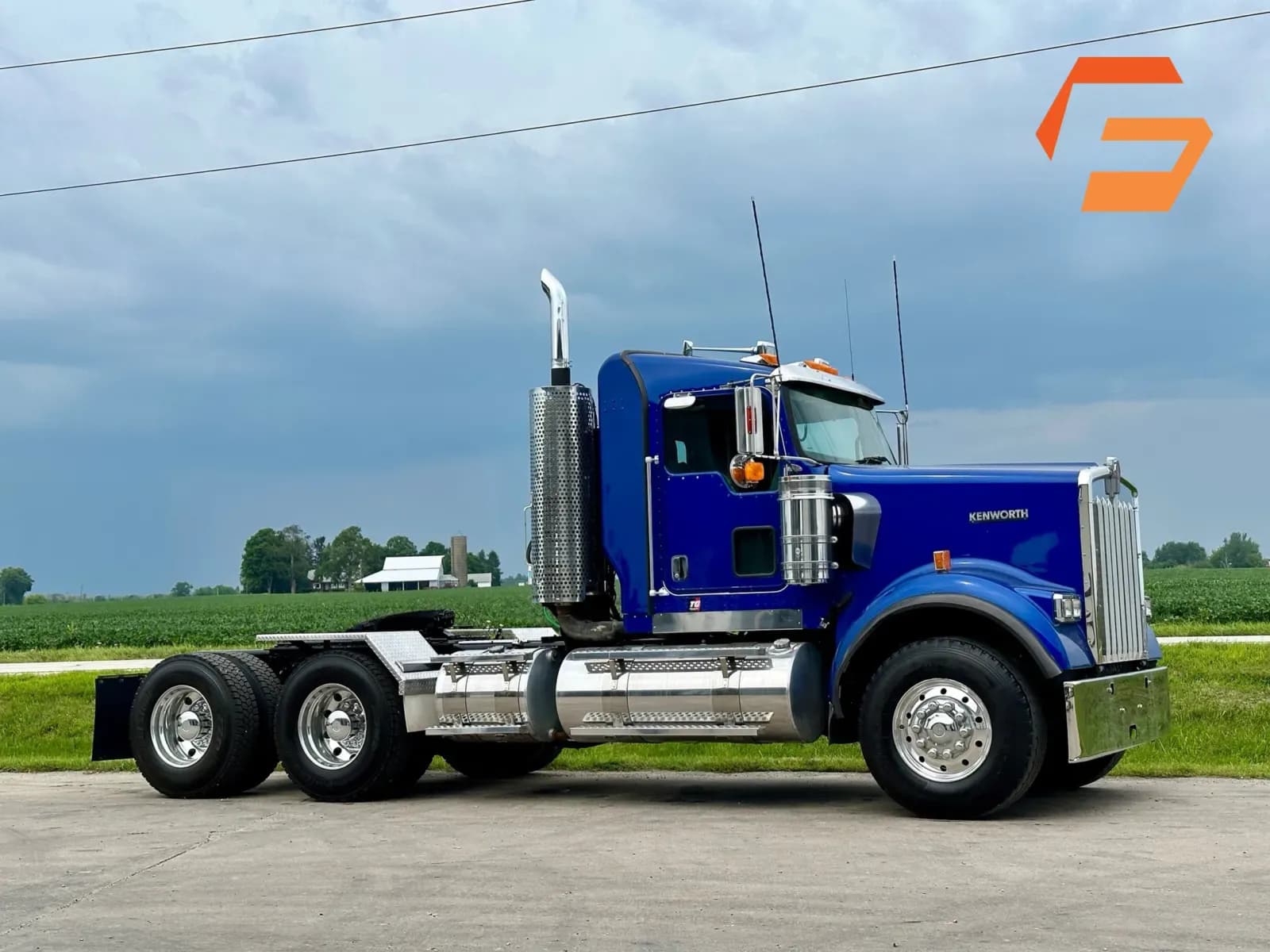 2018 Kenworth W900 - Day Cab