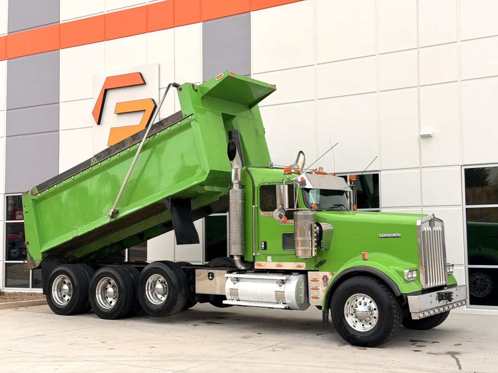 2019 Kenworth W900 - Dump