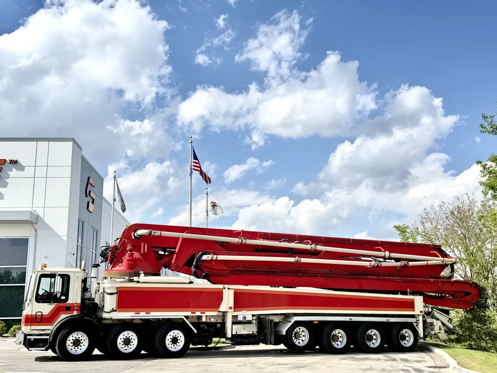 2007 Mack MR688S - Day Cab