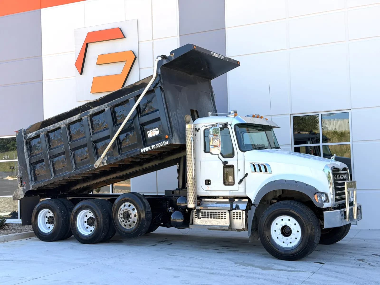 2022 Mack GRANITE - Dump