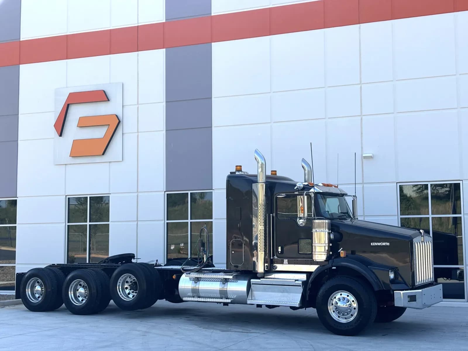 2024 Kenworth T800 - Sleeper