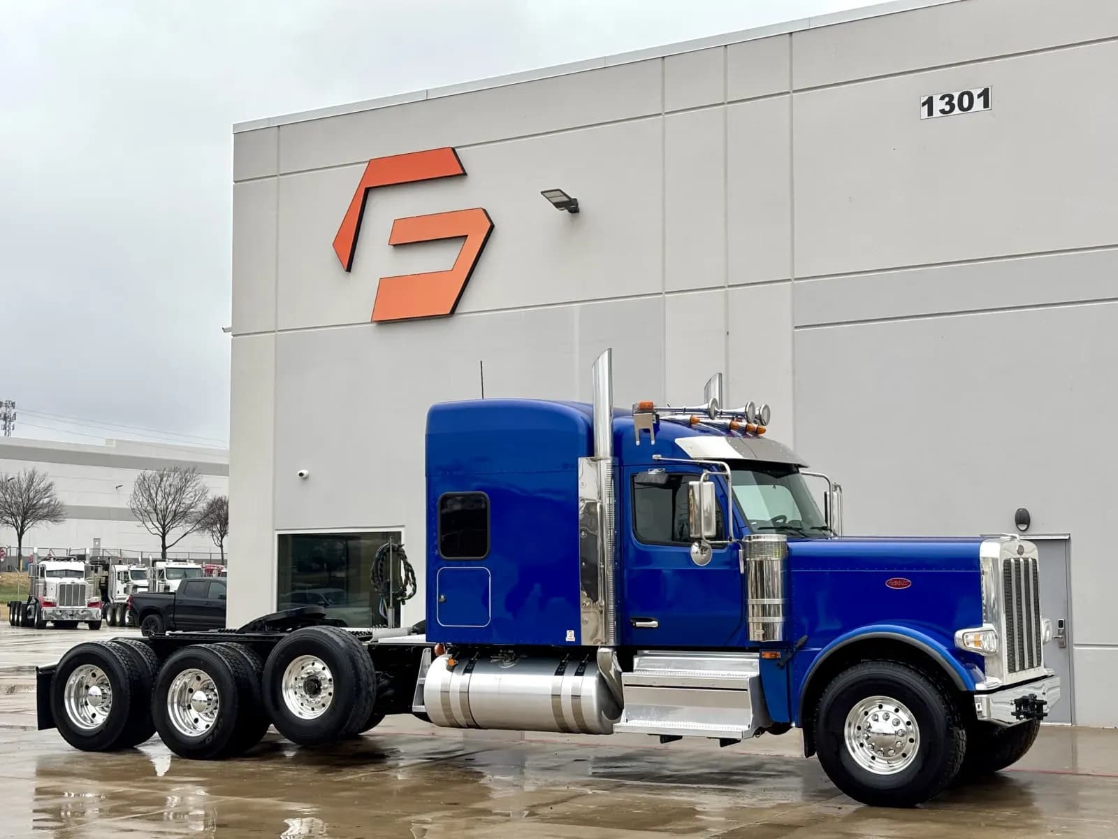 2025 Peterbilt 589 - Sleeper