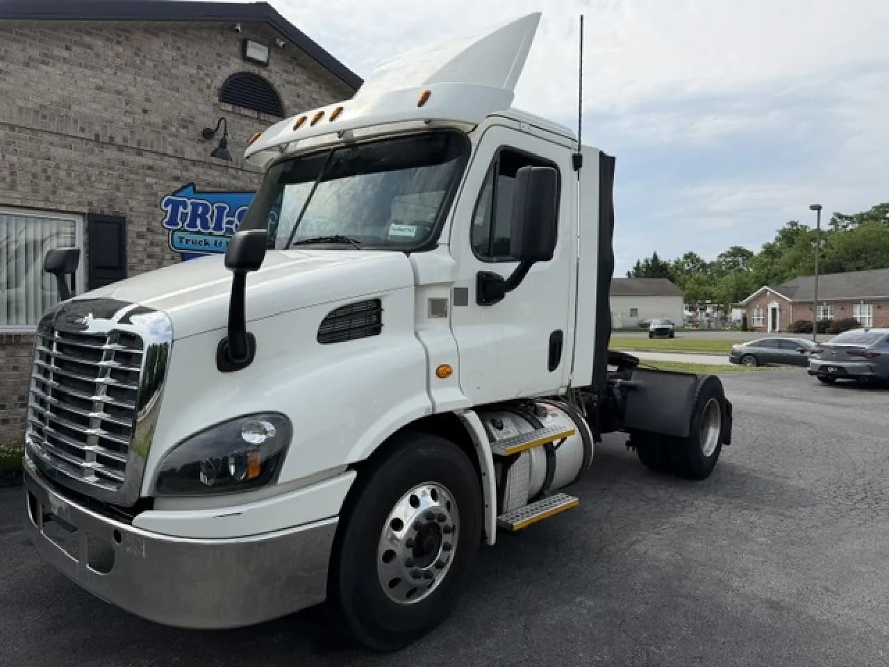 2017 Freightliner Cascadia - Day Cab