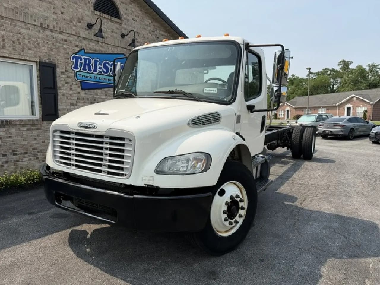 2015 Freightliner M2 - Chassis
