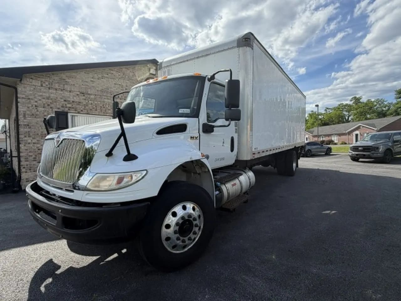 2020 International MV607 - Box