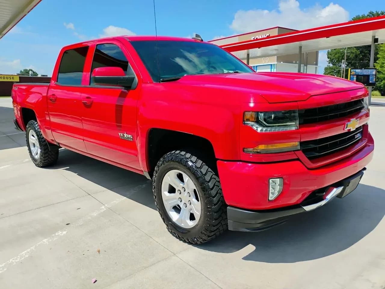 2018 Chevrolet Silverado 1500 - Pickup