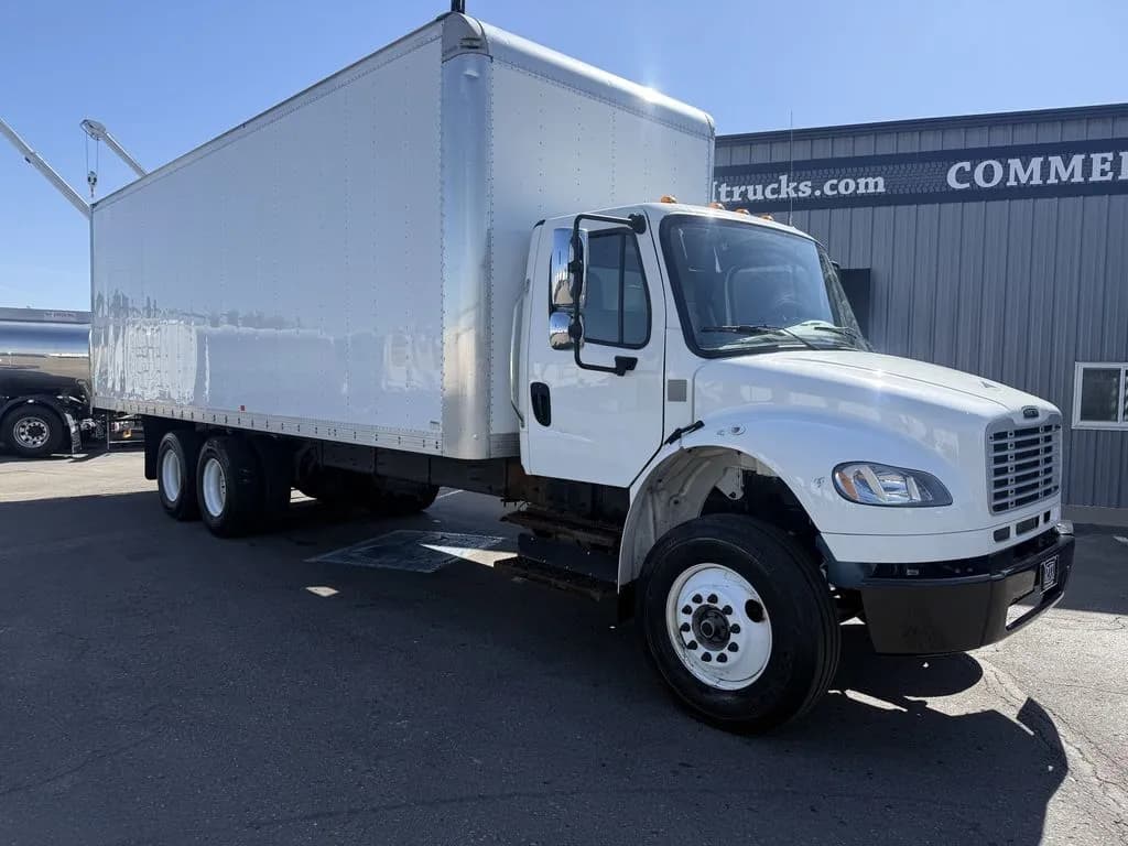 2020 Freightliner M2-106 Tandem Axle 28' - Box