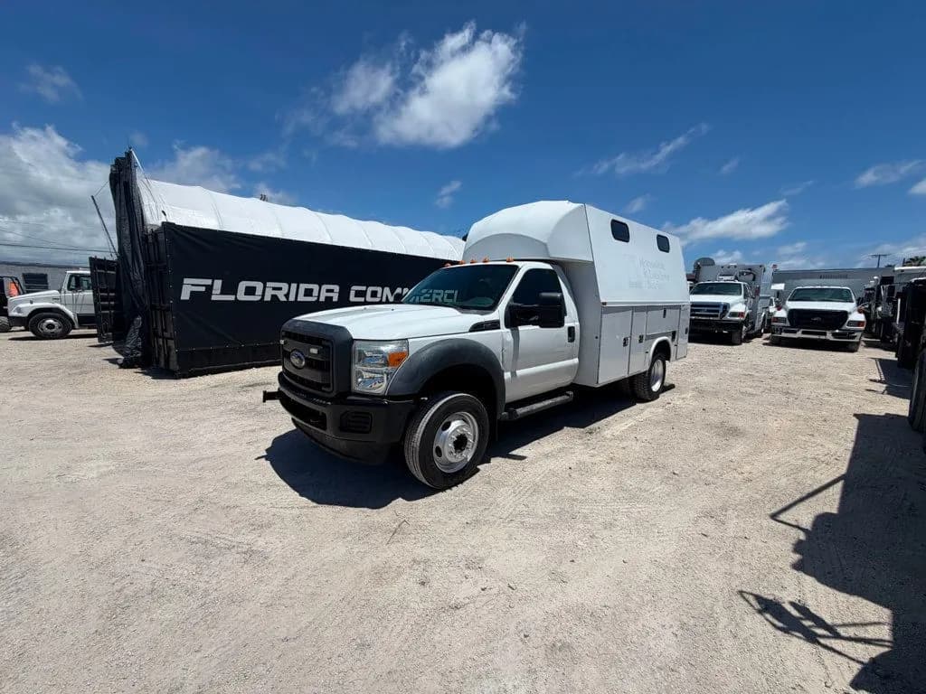 2012 Ford F-450 Enclosed - Service