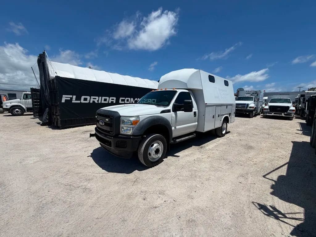 2012 Ford F-450 Enclosed - Service