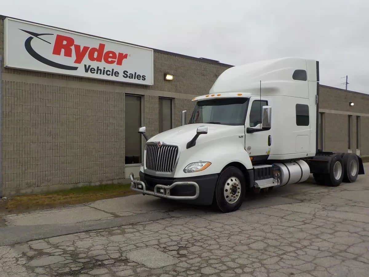 2022 Hino 338 - Box