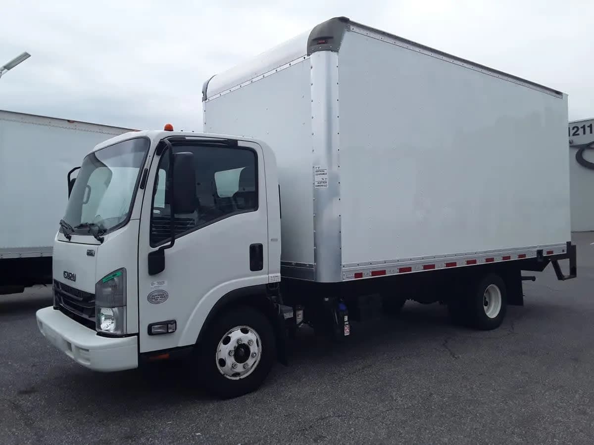 2018 Isuzu NPR HD - Box