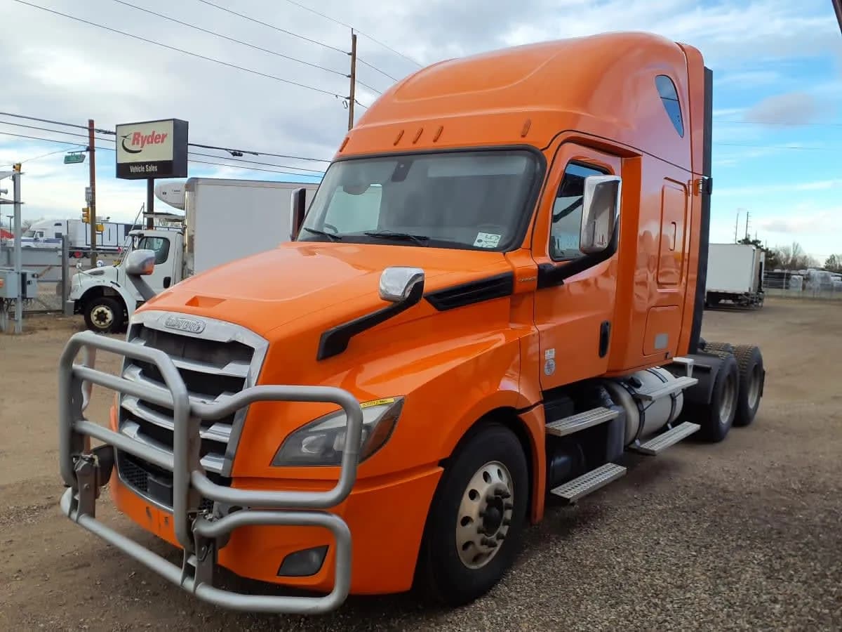 2019 Freightliner NEW - Sleeper