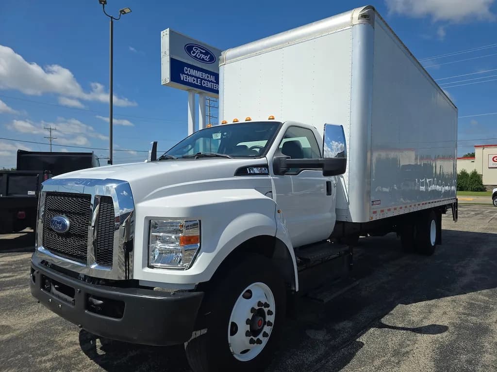 2021 Ford F-650 Gas - Pickup