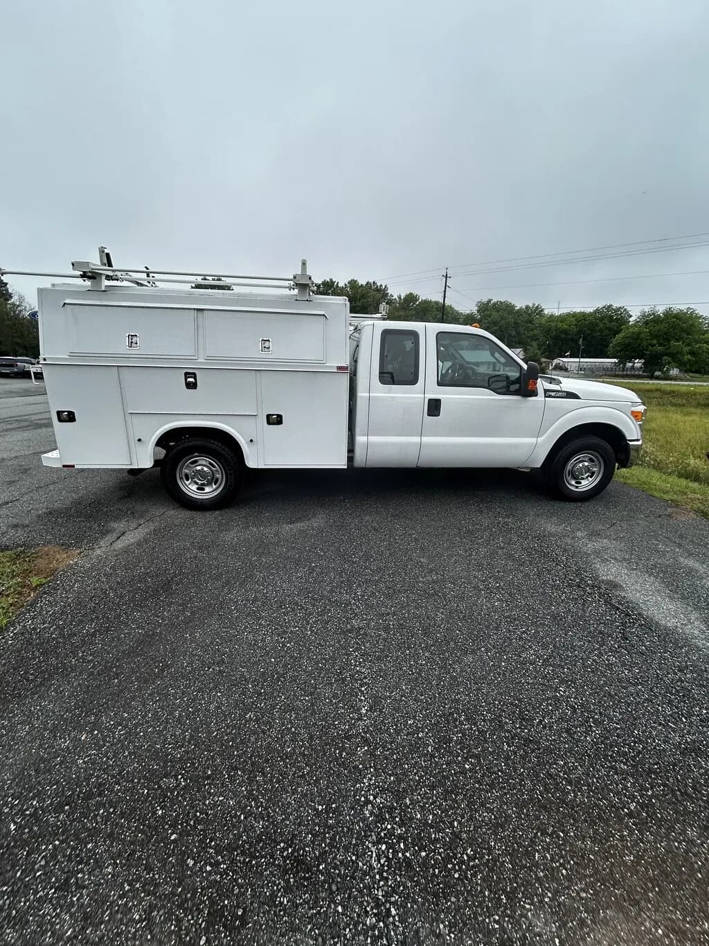 2015 Ford F-350 Chassis