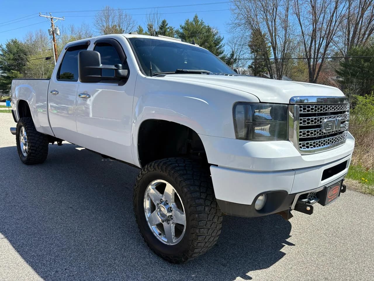 2011 GMC Sierra 2500HD Denali Crew Cab - Pickup
