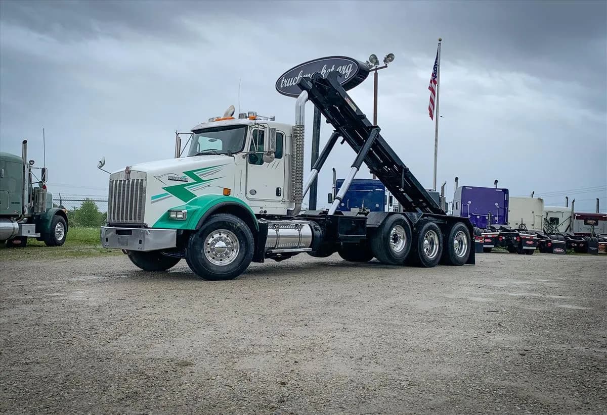 2012 Kenworth T800 ROLL-OFF - Garbage