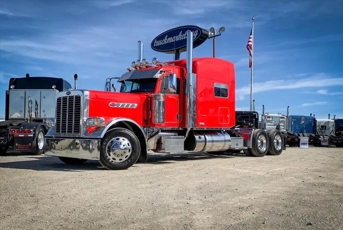 2016 Peterbilt 389 - Sleeper