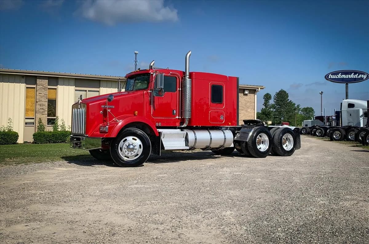 2007 Kenworth T800 - Sleeper