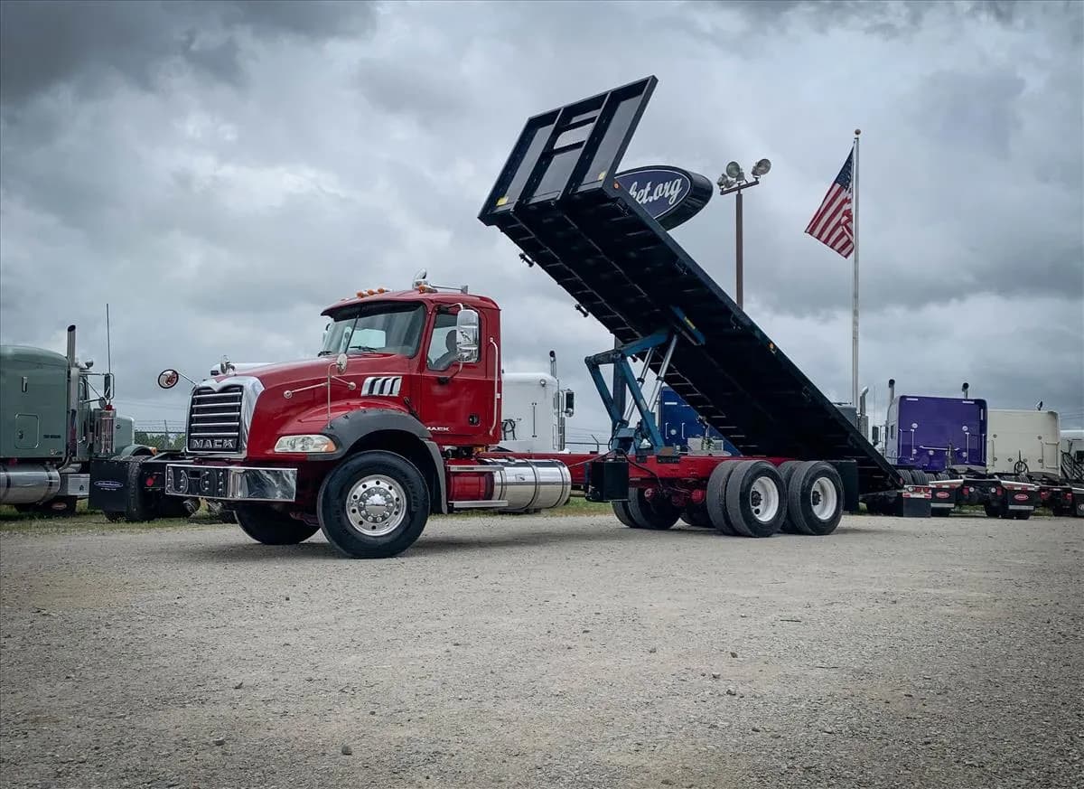 2007 Mack CTP713B - Dump