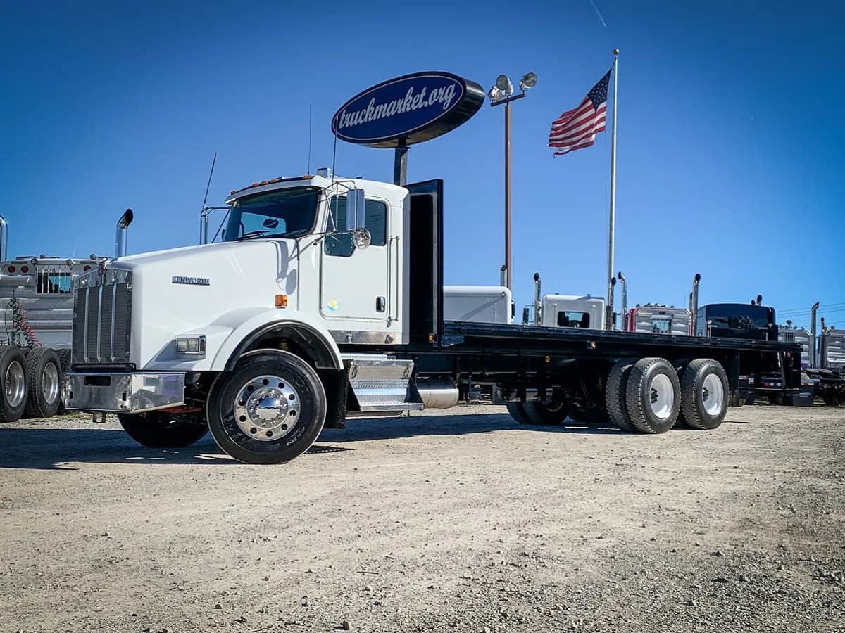 2013 Kenworth T800 - Flatbed