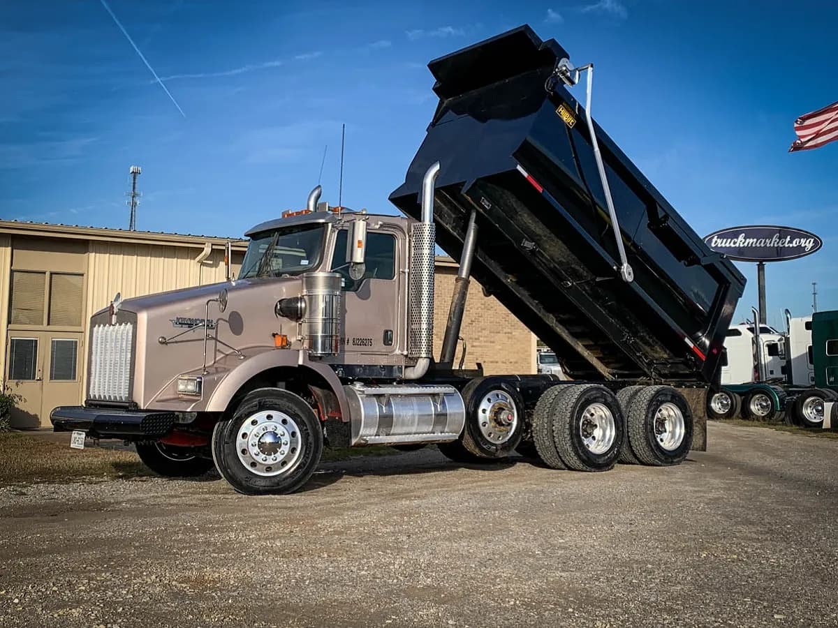 2008 Kenworth T800 - Dump