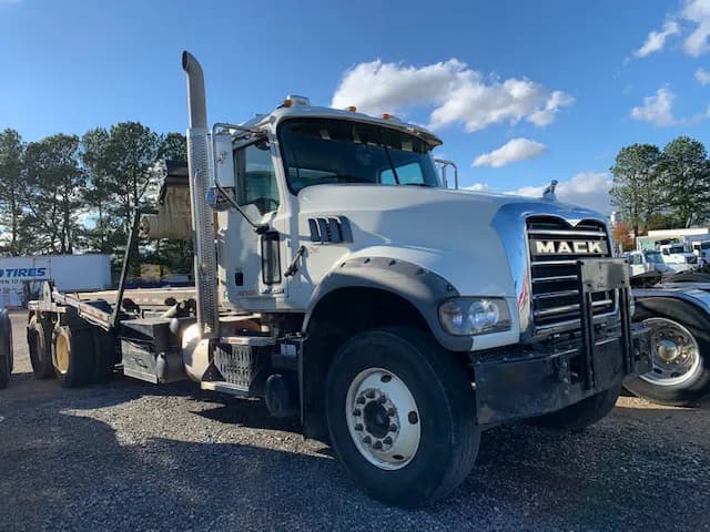2016 Mack GU713 - Garbage