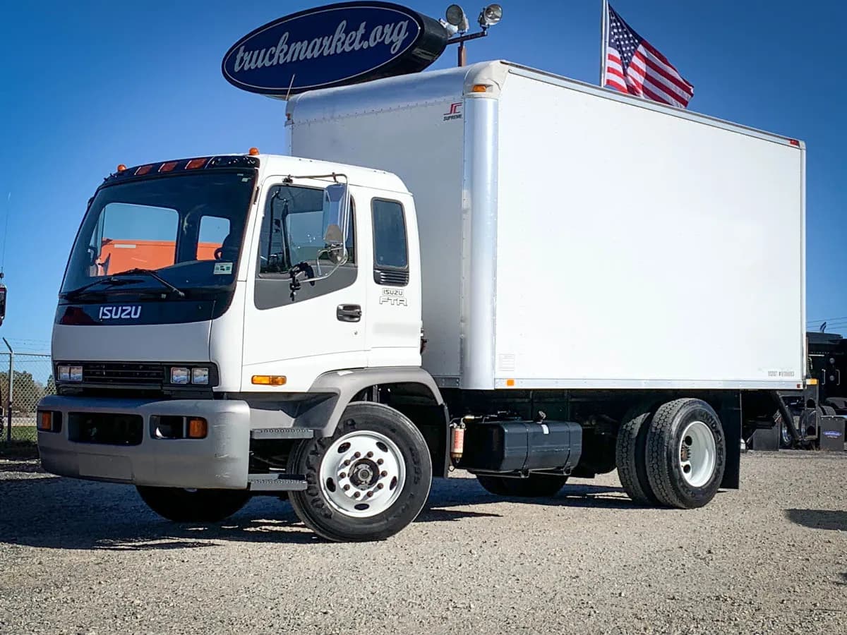 2007 Isuzu FTR - Box