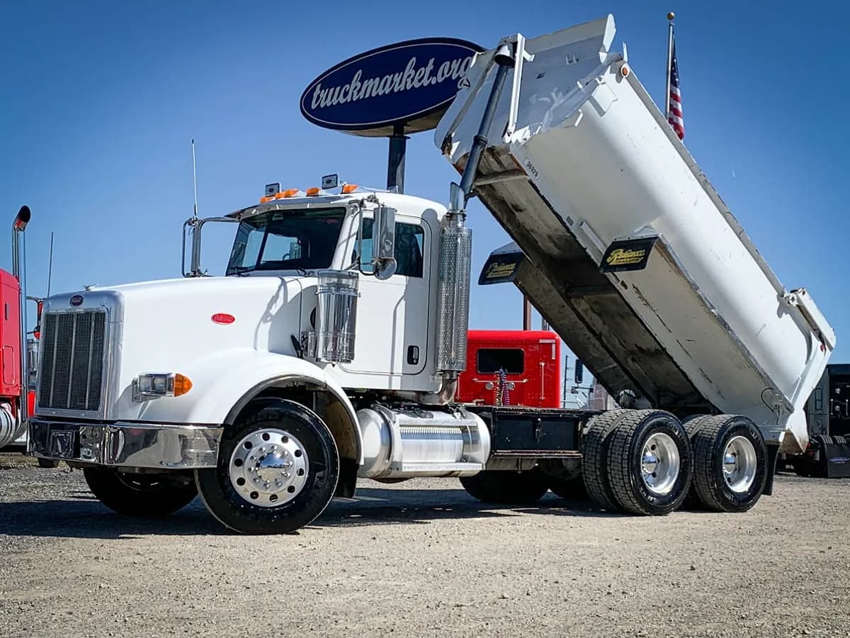 2005 Peterbilt 357 - Dump