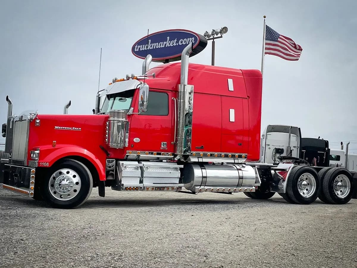 2020 Western Star 4900EX - Sleeper