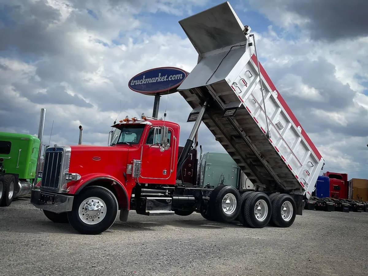 2000 Peterbilt 357 TRI - Dump