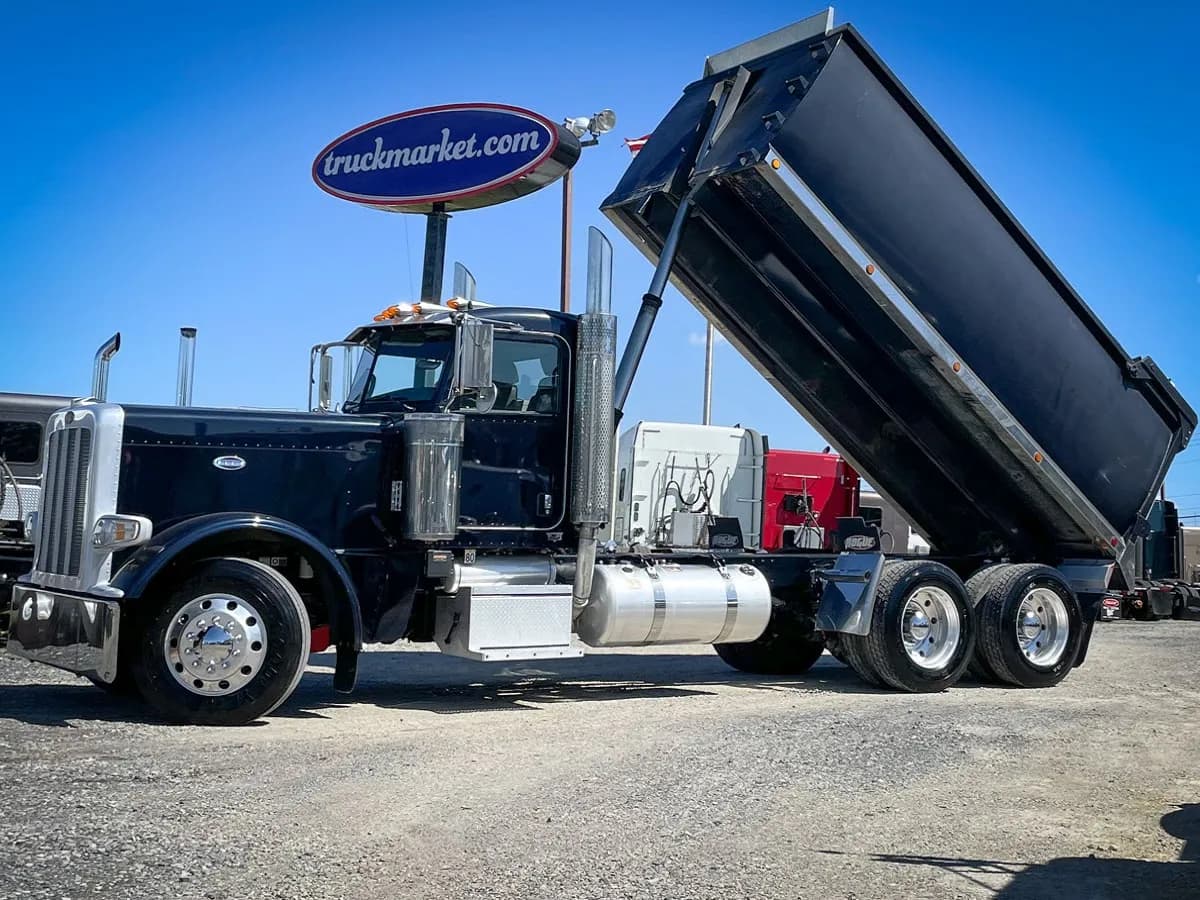 2008 Peterbilt 389 - Dump
