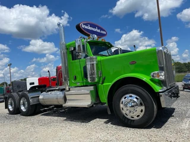 2023 Peterbilt 389 - Day Cab
