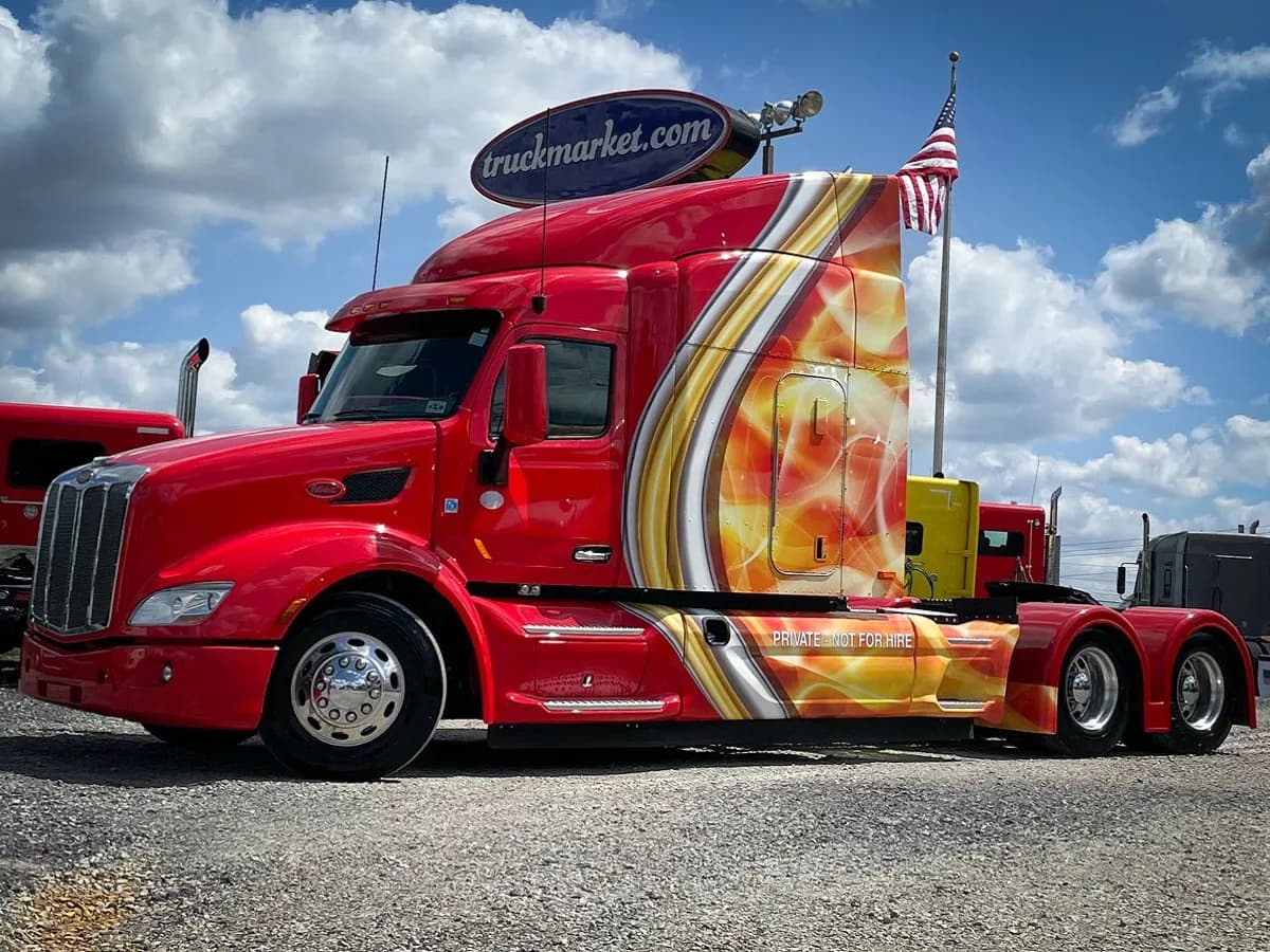 2014 Peterbilt 579 - Sleeper