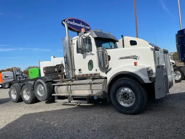 2019 Western Star 4900 TRI - Day Cab