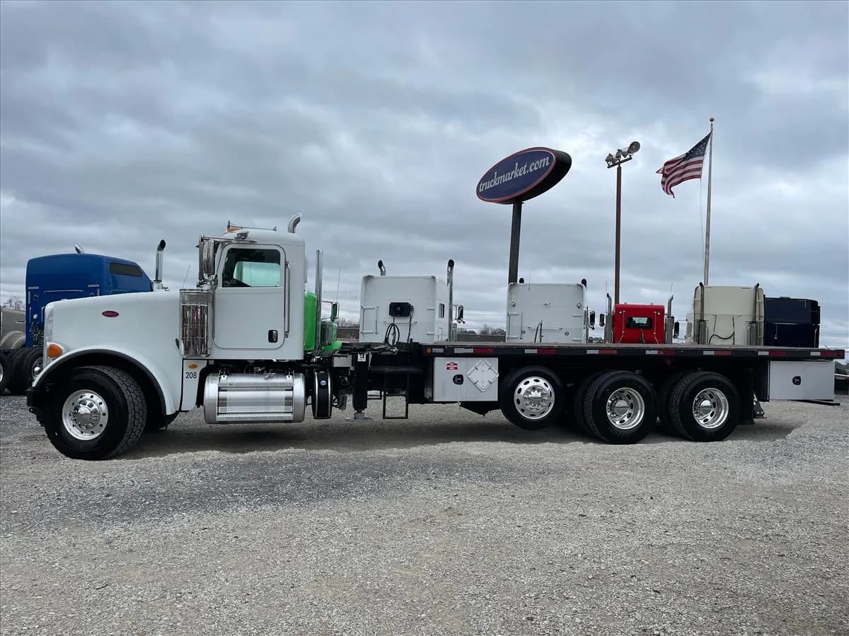 2015 Peterbilt 367 TRI - Flatbed