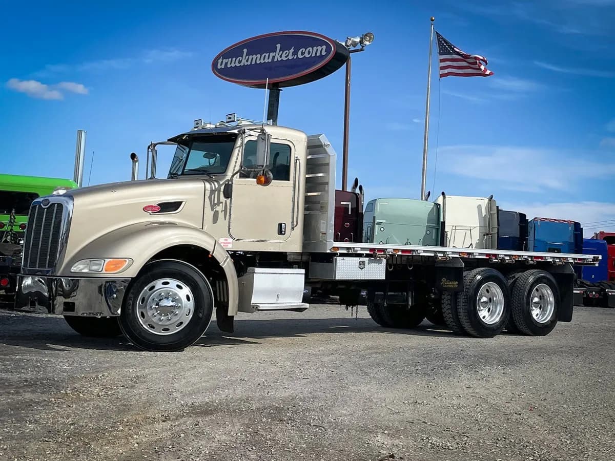 2009 Cat 386 - Flatbed