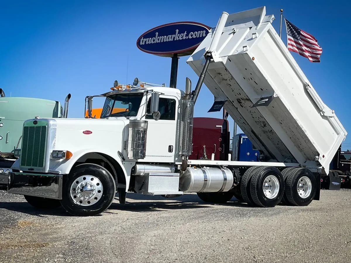 2006 Peterbilt 379 - Dump