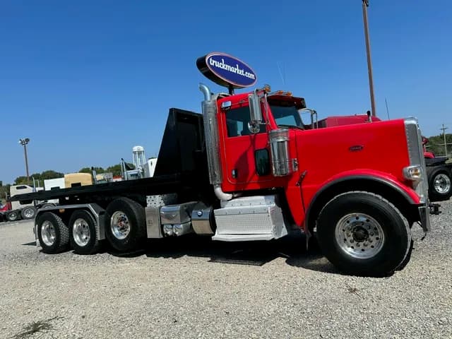 2014 Peterbilt 388 TRI - Utility