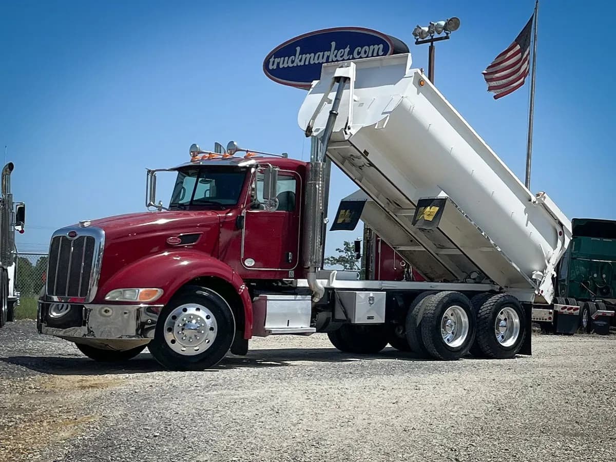 2011 Cat 386 - Dump